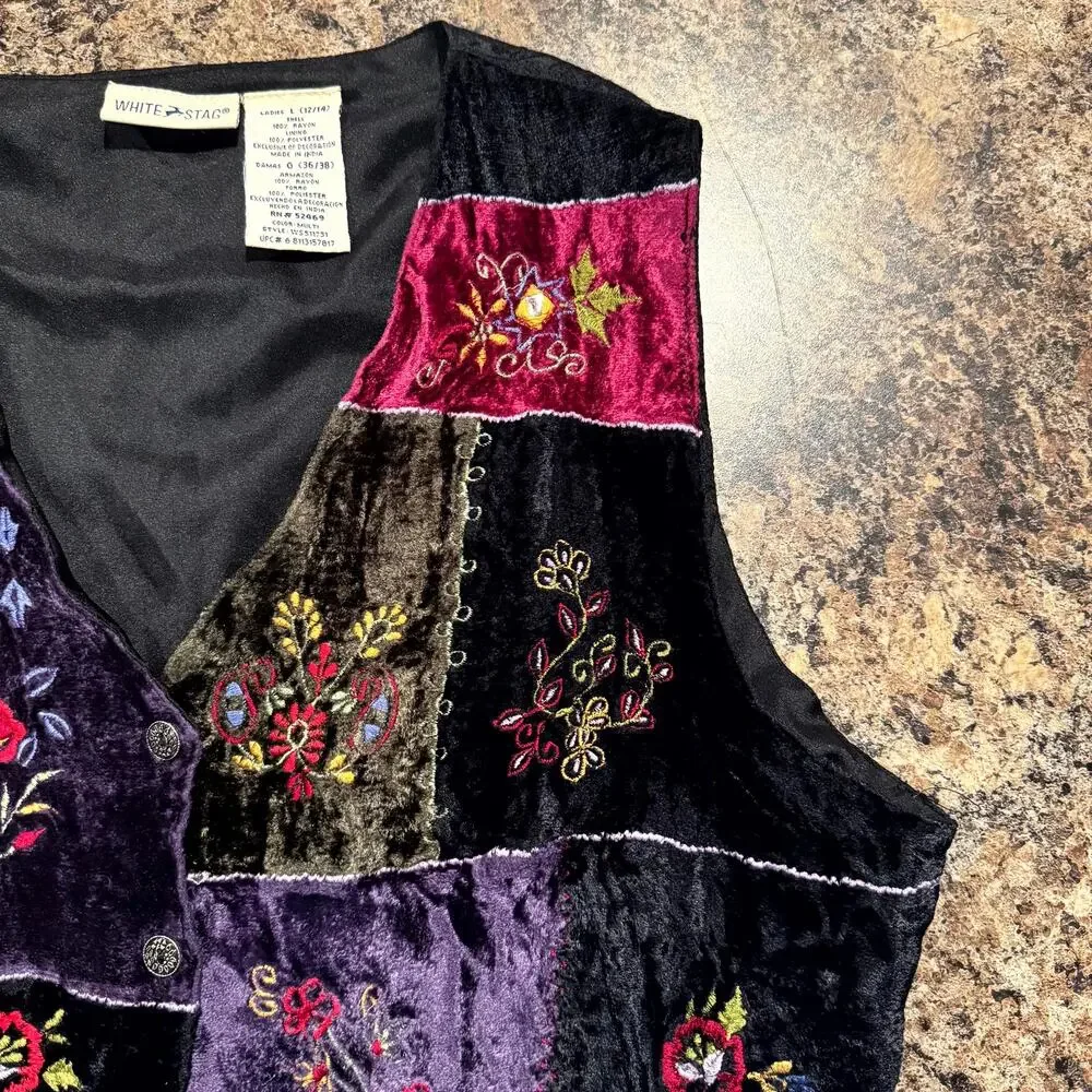 Vest Velour Embroidered Floral Black L Boho Patchwork Artsy Festival 90s Hippie - Picture 6 of 9